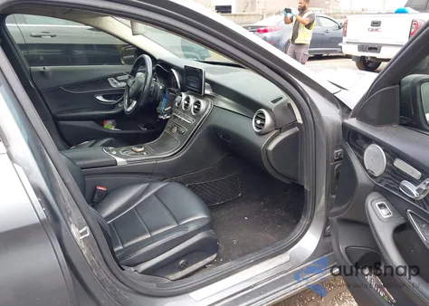 2017 Mercedes-Benz C 300 4Matic/Luxury 4Matic/Sport 4Matic from USA, damaged, VIN 55SWF4KB3HU202003